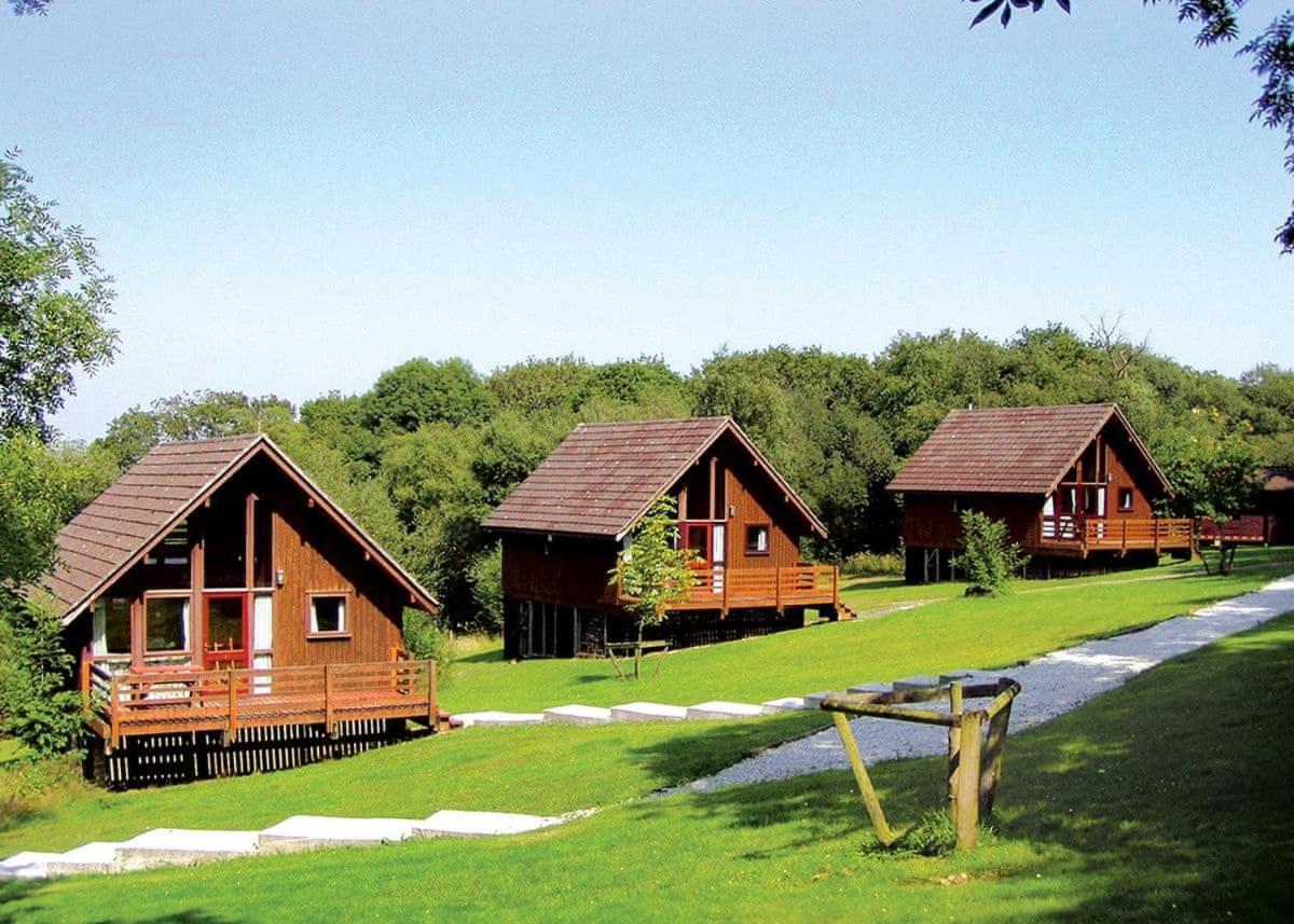 Eastcott Lodges North Tamerton Exterior photo